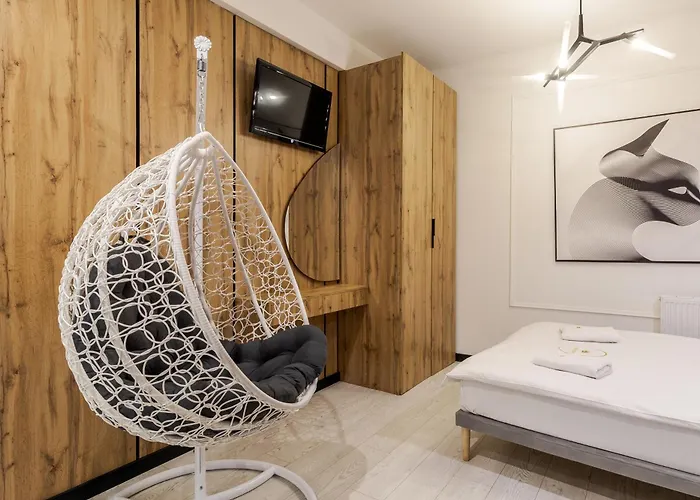 Royal On Zamarstynivska 30