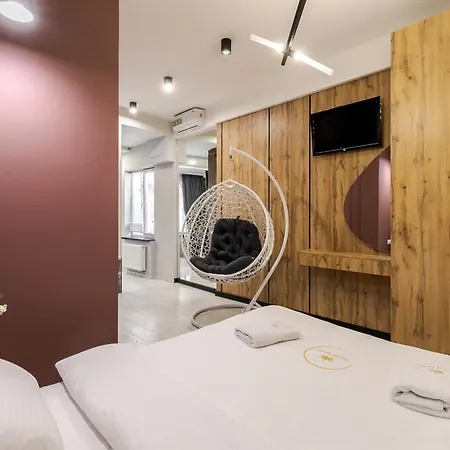 Royal On Zamarstynivska 30 *